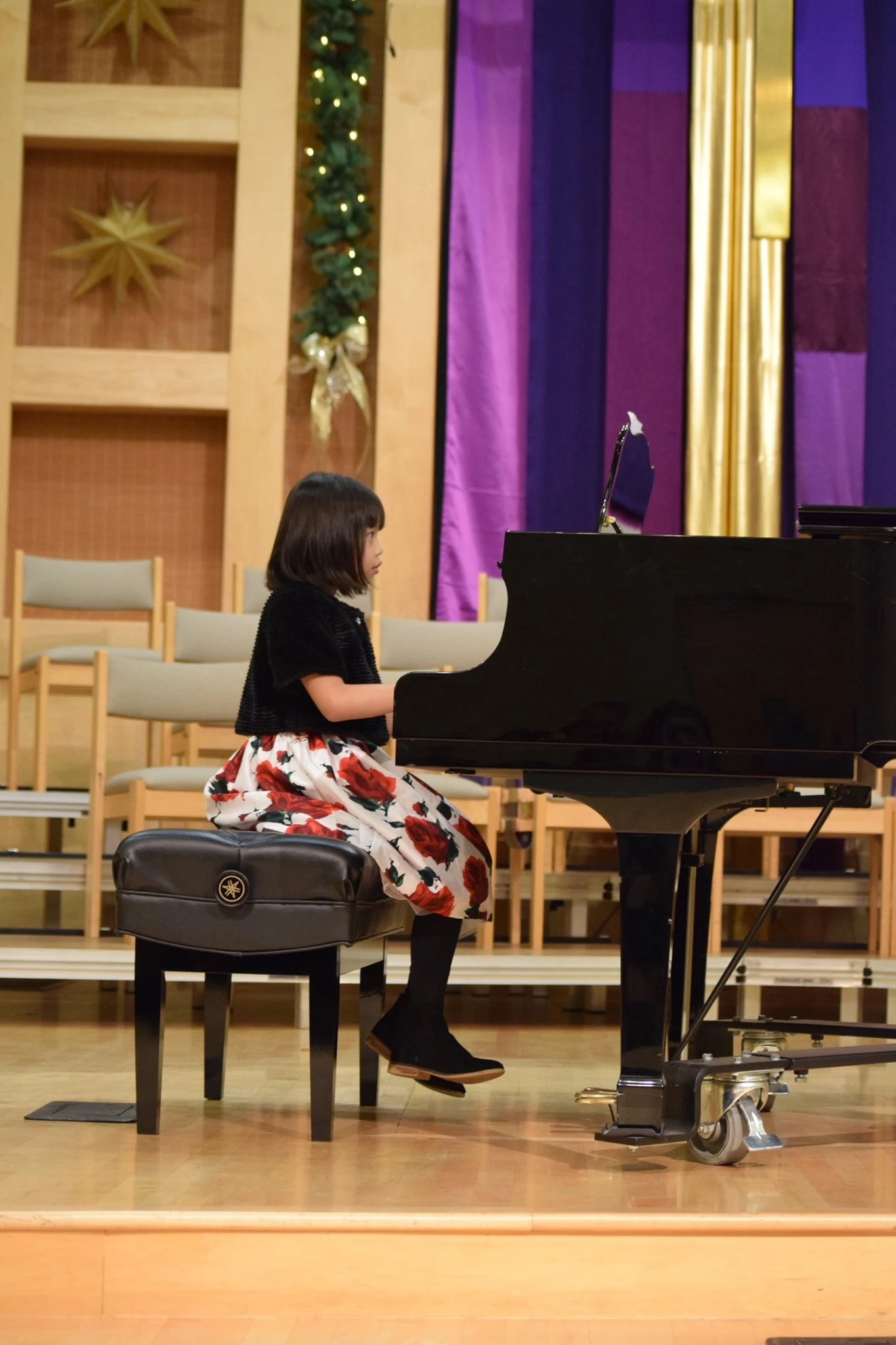 Samantha performing